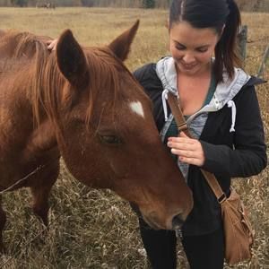 Meet your Posher, Amanda